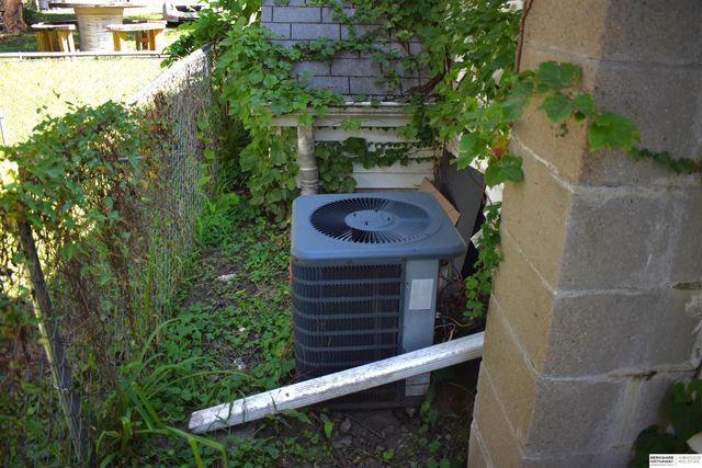 4713 N 14th Street, Omaha, NE 68110