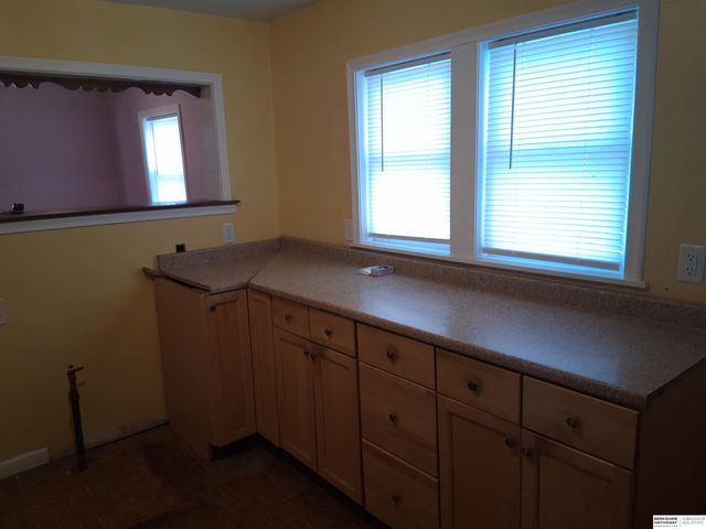 4713 N 14th Street, Omaha, NE 68110