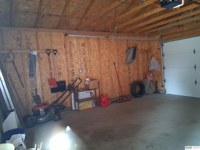 4713 N 14th Street, Omaha, NE 68110