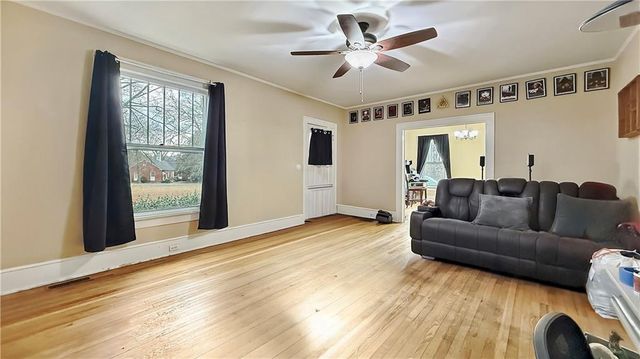 140 1st Street, Rome, GA 30161