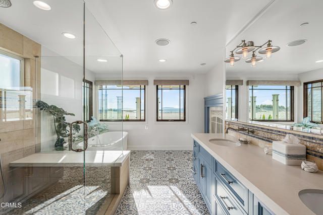 3365 Ocean Drive, Oxnard, CA 93035