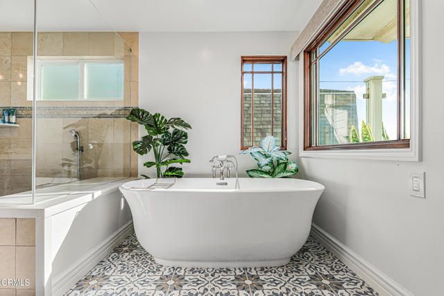 3365 Ocean Drive, Oxnard, CA 93035