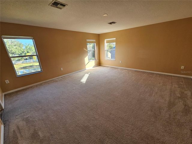 1881 STRATHMORE CIRCLE, Mount Dora, FL 32757