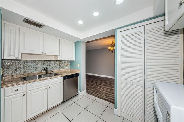 2971 ESTANCIA BOULEVARD 426, Clearwater, FL 33761