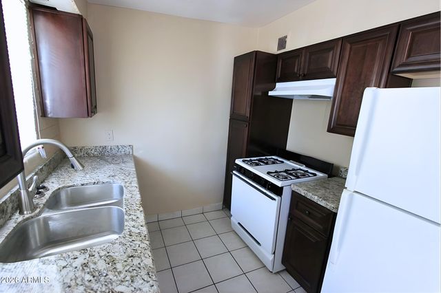 565 S Hobson Street 4, Mesa, AZ 85204