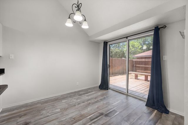 5600 Fox Hunt Drive, Arlington, TX 76017