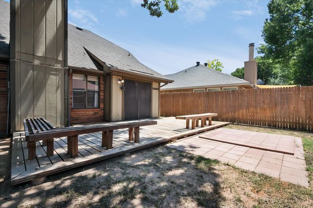5600 Fox Hunt Drive, Arlington, TX 76017