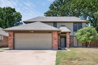 5600 Fox Hunt Drive, Arlington, TX 76017