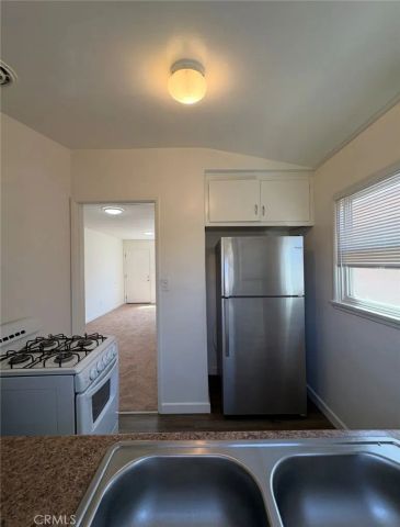 9420 Las Tunas Drive C, Temple City, CA 91790