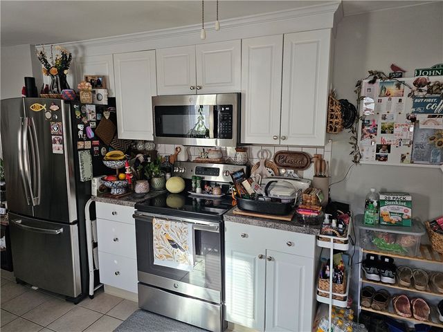 45 Bates Avenue, Coventry, RI 02816