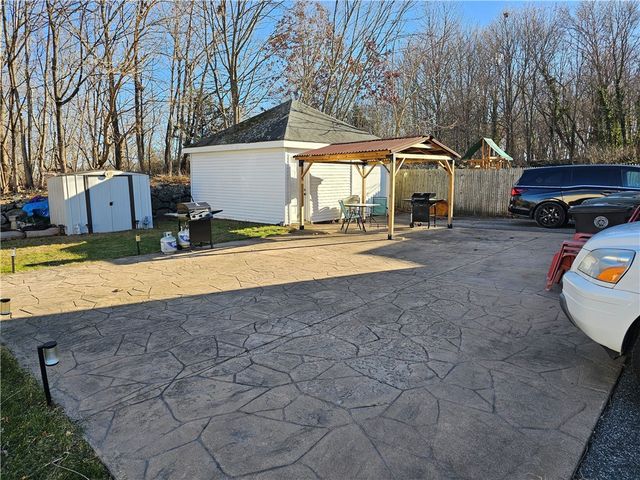 45 Bates Avenue, Coventry, RI 02816