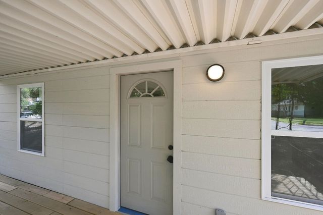 1604 N Saint Francis, Wichita, KS 67214