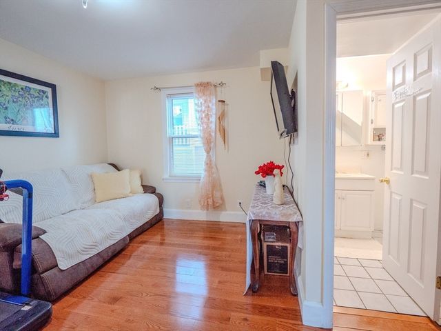 2 Hillside Ave, Somerville, MA 02145