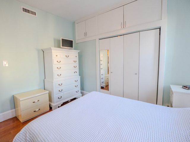 2 Hillside Ave, Somerville, MA 02145