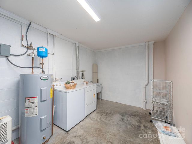 53 Vancott Court, Clyde, NC 28721