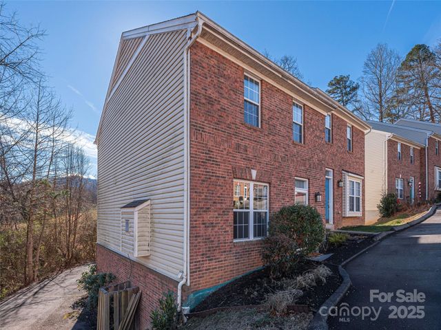 53 Vancott Court, Clyde, NC 28721