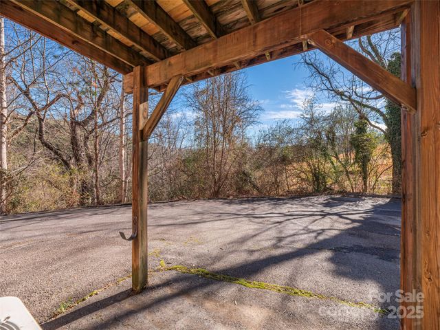 53 Vancott Court, Clyde, NC 28721