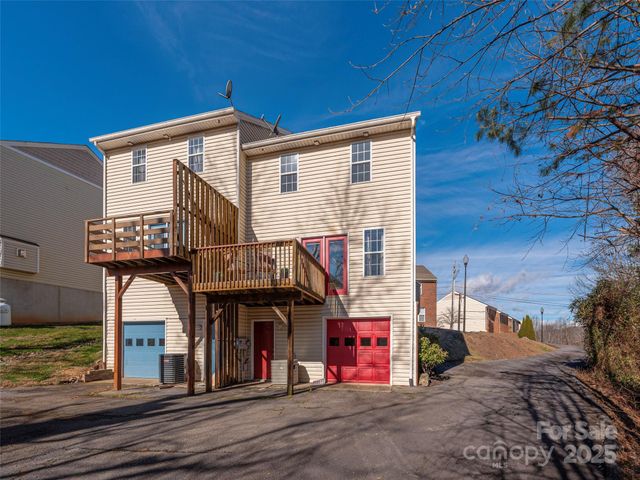 53 Vancott Court, Clyde, NC 28721