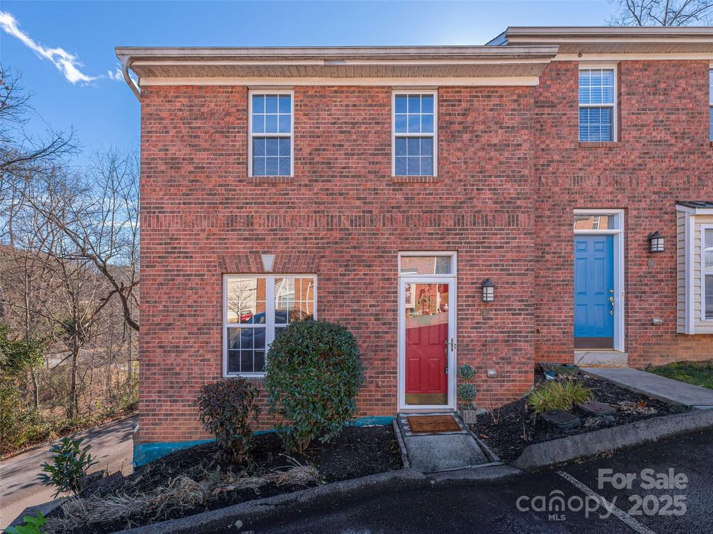 53 Vancott Court, Clyde, NC 28721