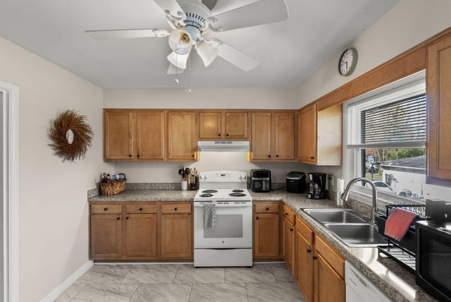 129 Greenbriar Road, Lexington, KY 40503