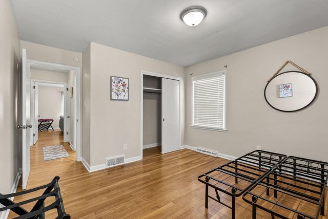 129 Greenbriar Road, Lexington, KY 40503