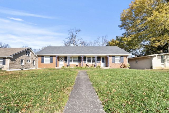 129 Greenbriar Road, Lexington, KY 40503