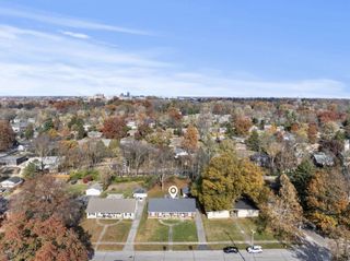 129 Greenbriar Road, Lexington, KY 40503