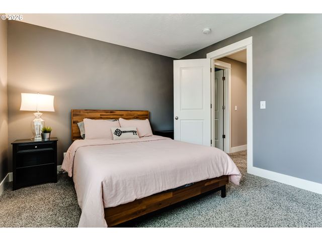 2128 SPARROW Ct, Eugene, OR 97401