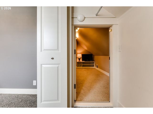 2128 SPARROW Ct, Eugene, OR 97401