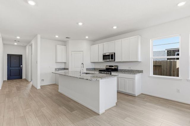 615 Yaupon Holly Drive, Rosenberg, TX 77471