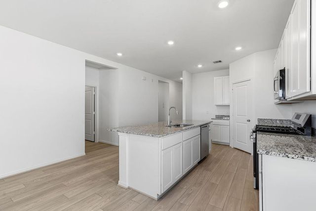 615 Yaupon Holly Drive, Rosenberg, TX 77471