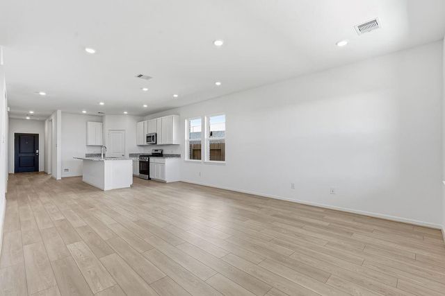 615 Yaupon Holly Drive, Rosenberg, TX 77471