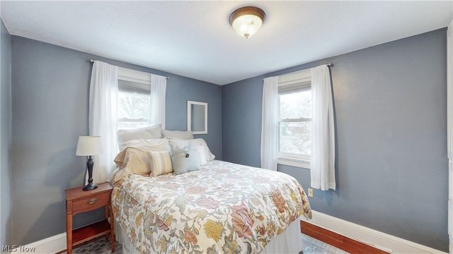 1940 Falls Avenue, Cuyahoga Falls, OH 44223