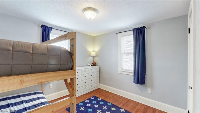 1940 Falls Avenue, Cuyahoga Falls, OH 44223