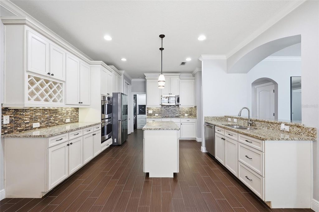 Image 14 of property listing at 10319 LAVANDE DRIVE, Orlando, FL 32836