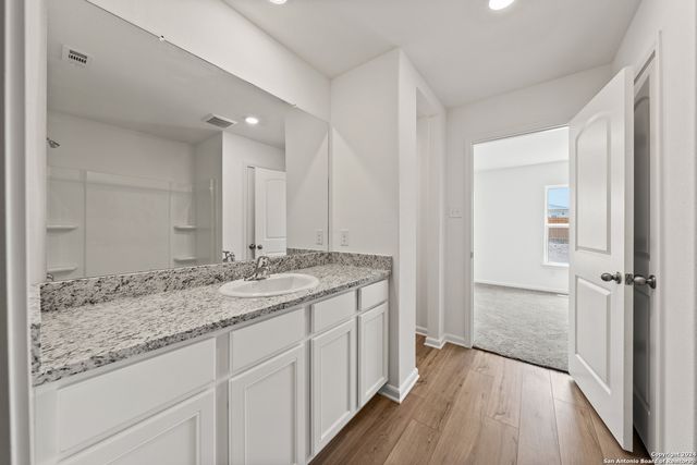 15027 Telfaire Meadow, Von Ormy, TX 78073