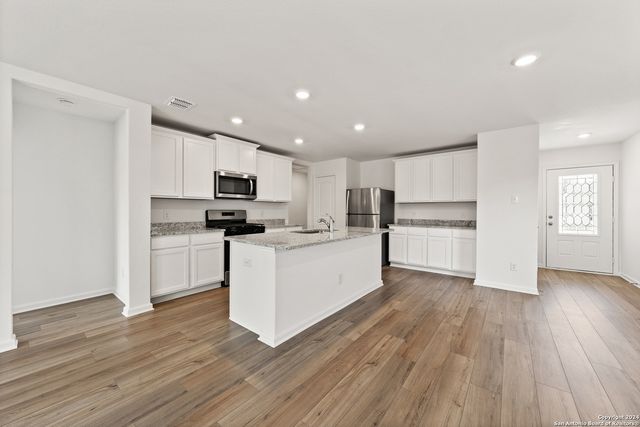 15027 Telfaire Meadow, Von Ormy, TX 78073