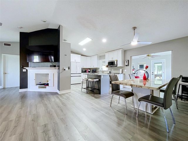 8017 GLENRIDGE LANE, Lakeland, FL 33809