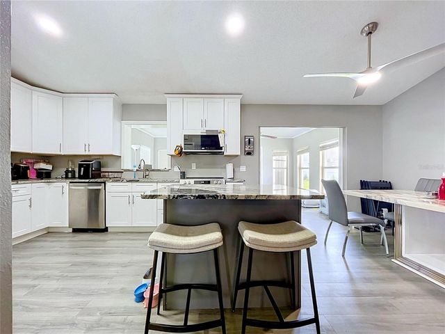 8017 GLENRIDGE LANE, Lakeland, FL 33809