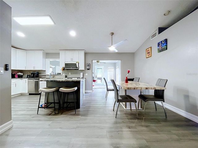 8017 GLENRIDGE LANE, Lakeland, FL 33809