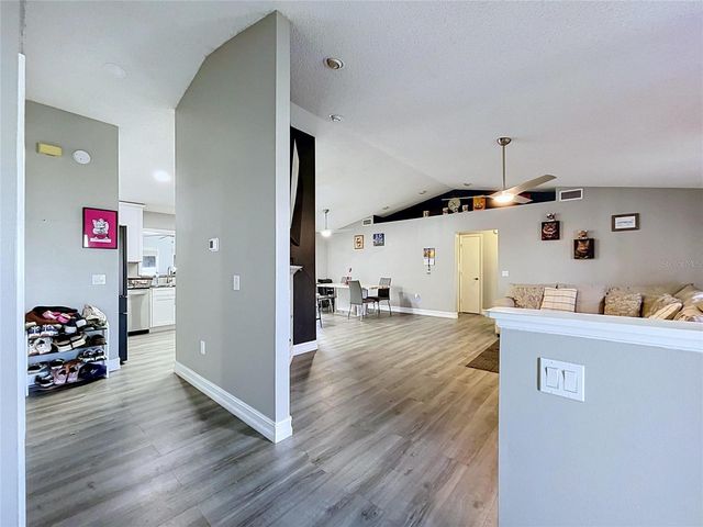 8017 GLENRIDGE LANE, Lakeland, FL 33809
