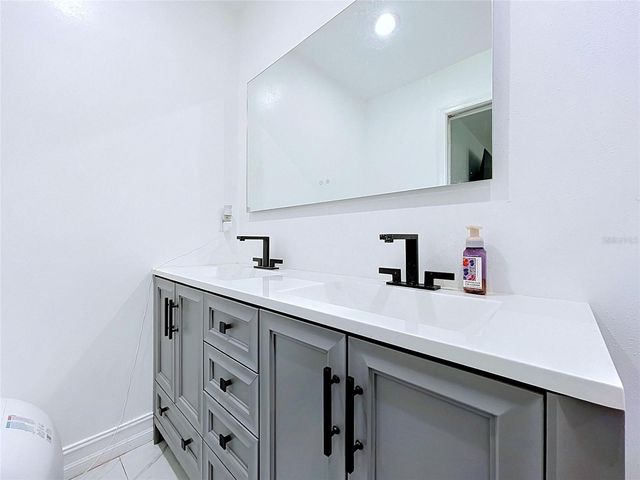 8017 GLENRIDGE LANE, Lakeland, FL 33809