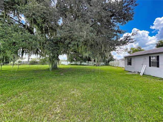 8017 GLENRIDGE LANE, Lakeland, FL 33809