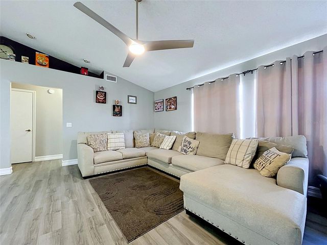 8017 GLENRIDGE LANE, Lakeland, FL 33809