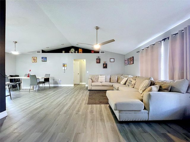 8017 GLENRIDGE LANE, Lakeland, FL 33809