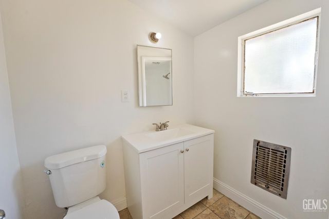 515 Acacia Avenue, Shafter, CA 93263