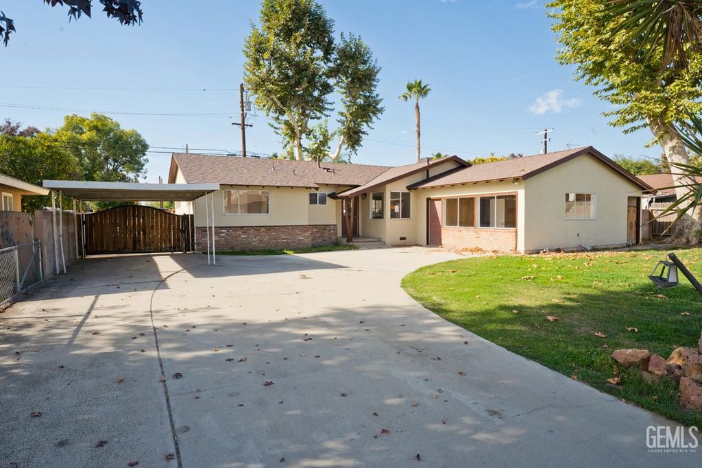 515 Acacia Avenue, Shafter, CA 93263