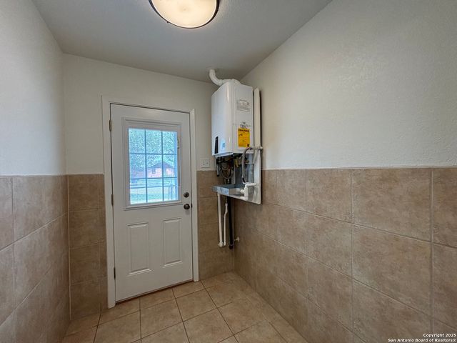 135 Dublin Avenue, San Antonio, TX 78223