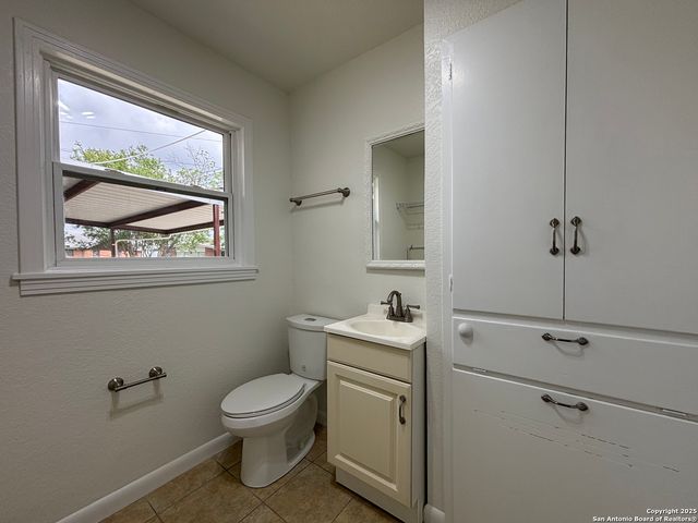 135 Dublin Avenue, San Antonio, TX 78223