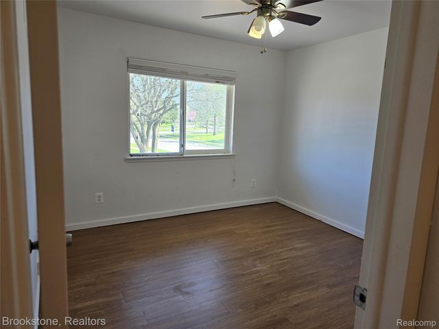 1965 Axtell Drive 4, Troy, MI 48084